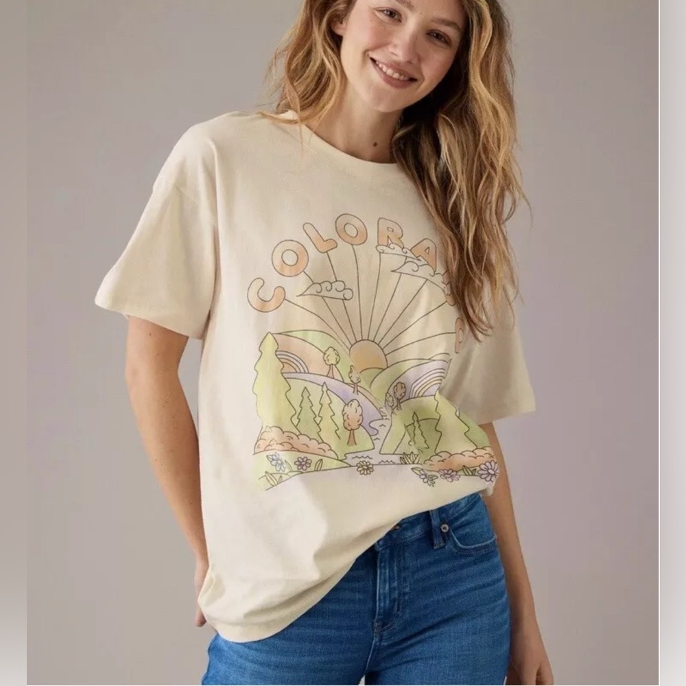 American Eagle Women’s Oversized Colorado Graphic Tee Color Cream Size M